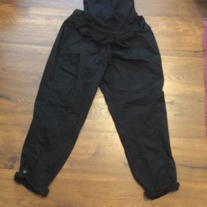 Maternity pants. Black