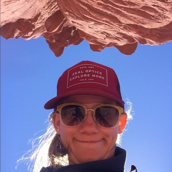 Meet your Posher, Zoe - Picture 1 of 1