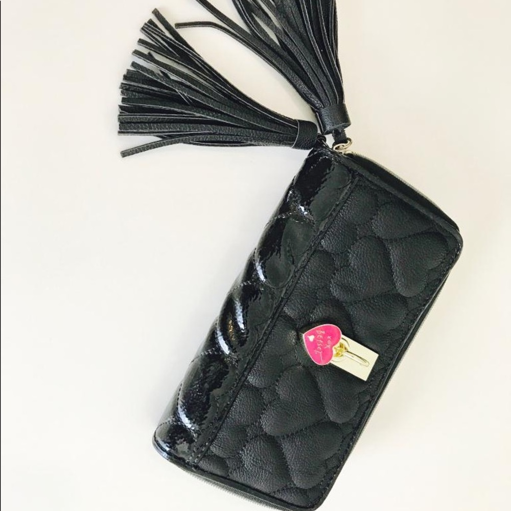 Sold ✨New WOT✨ Betsey Johnson wallet 🎀