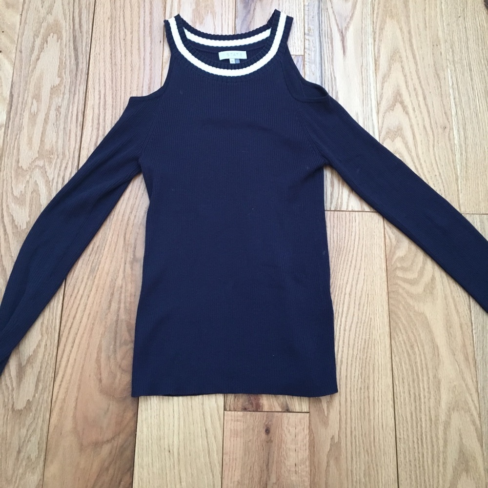 Slim fit sweater, perfect condition