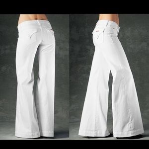 NWT DESIGNER Hudson Wide Legged Jeans