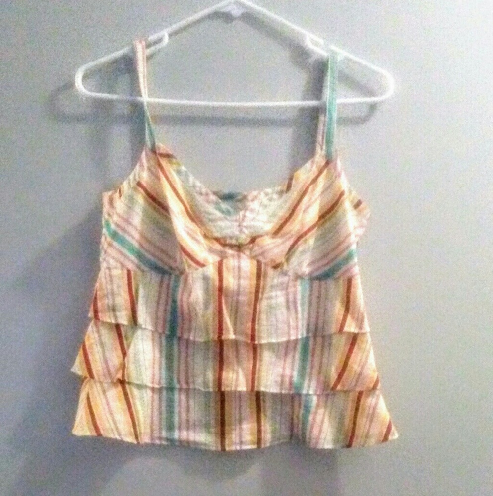 Adorable Ann Taylor Loft pin stripe crop