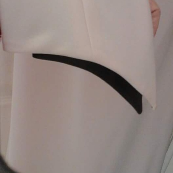 Gown - Picture 2 of 4