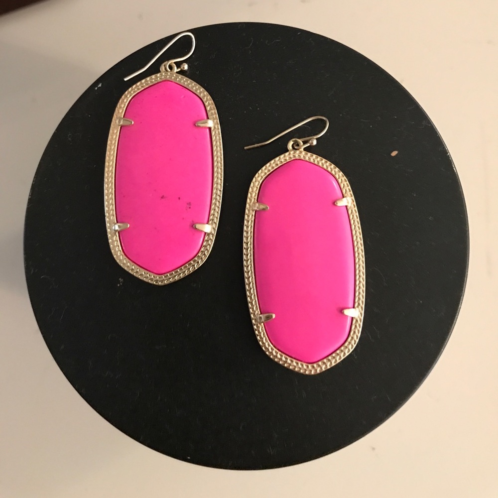 Kendra Scott Danielle Earrings in Magenta