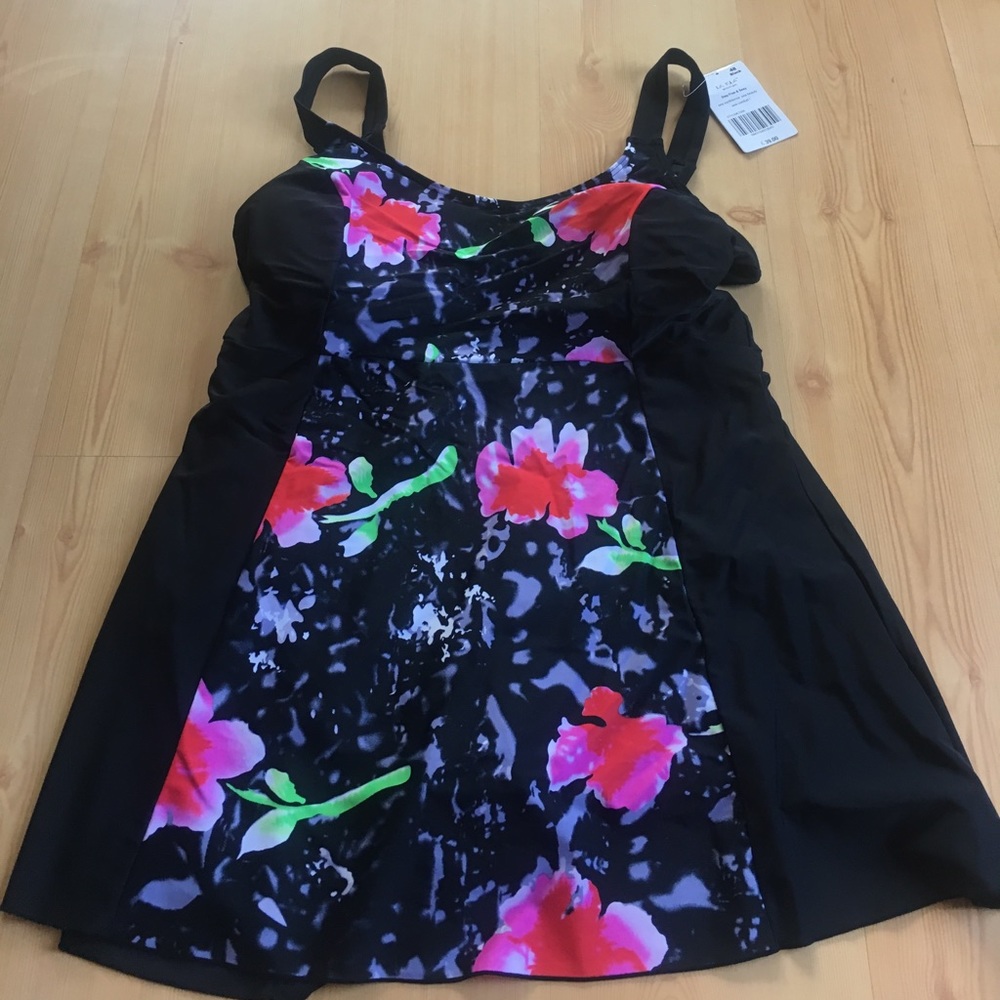 La Isla Woman's Sexy Swimsuit