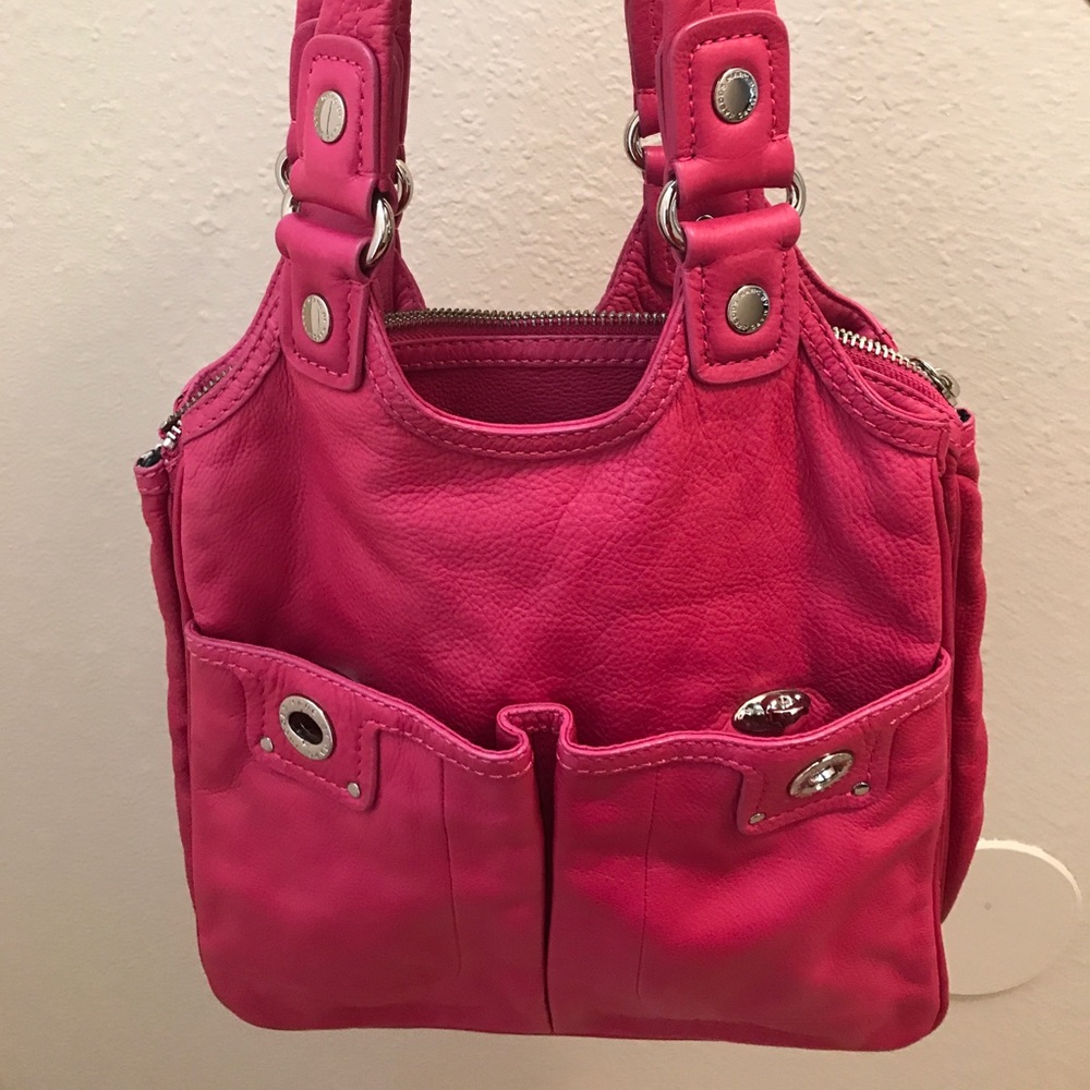 Marc Jacobs fuchsia leather handbag