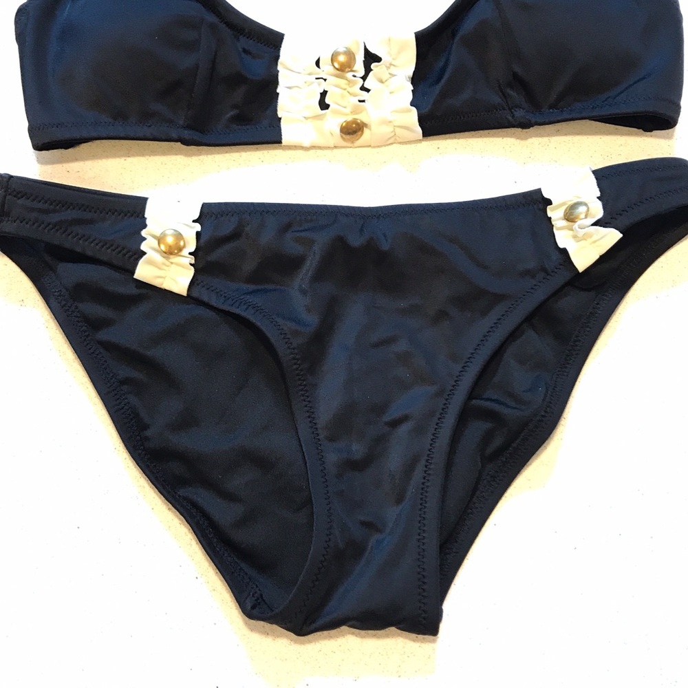 New Victoria Secret Bikini Bottom Size Small