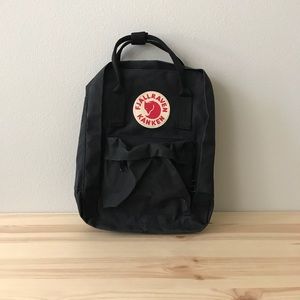 Fjallraven Kånken Mini Backpack