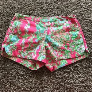 Lilly Pulitzer size 4 Adie Shorts