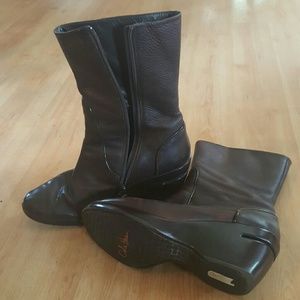 Cole Haan  Brown leather boots sz 7.5us