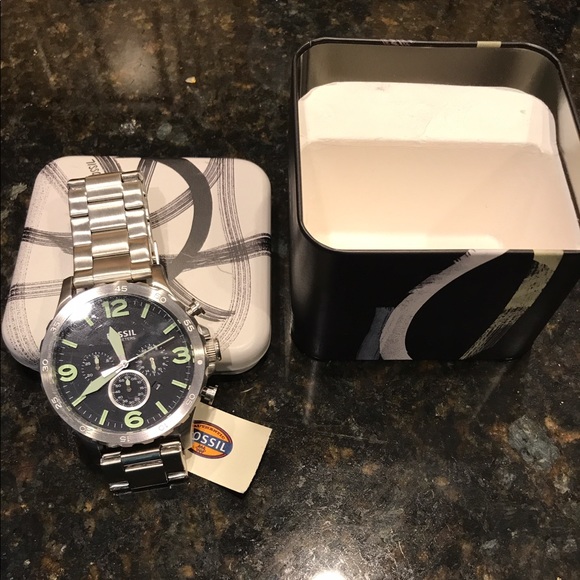 Men's Fossil Watch - Picture 3 of 3