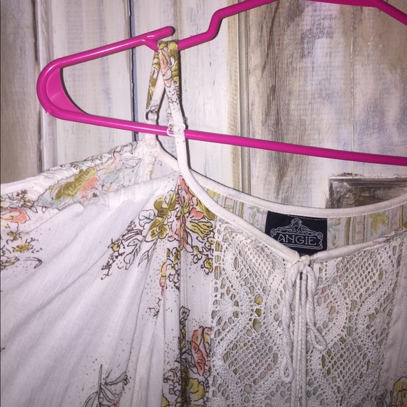 open shoulder blouse - Picture 2 of 4