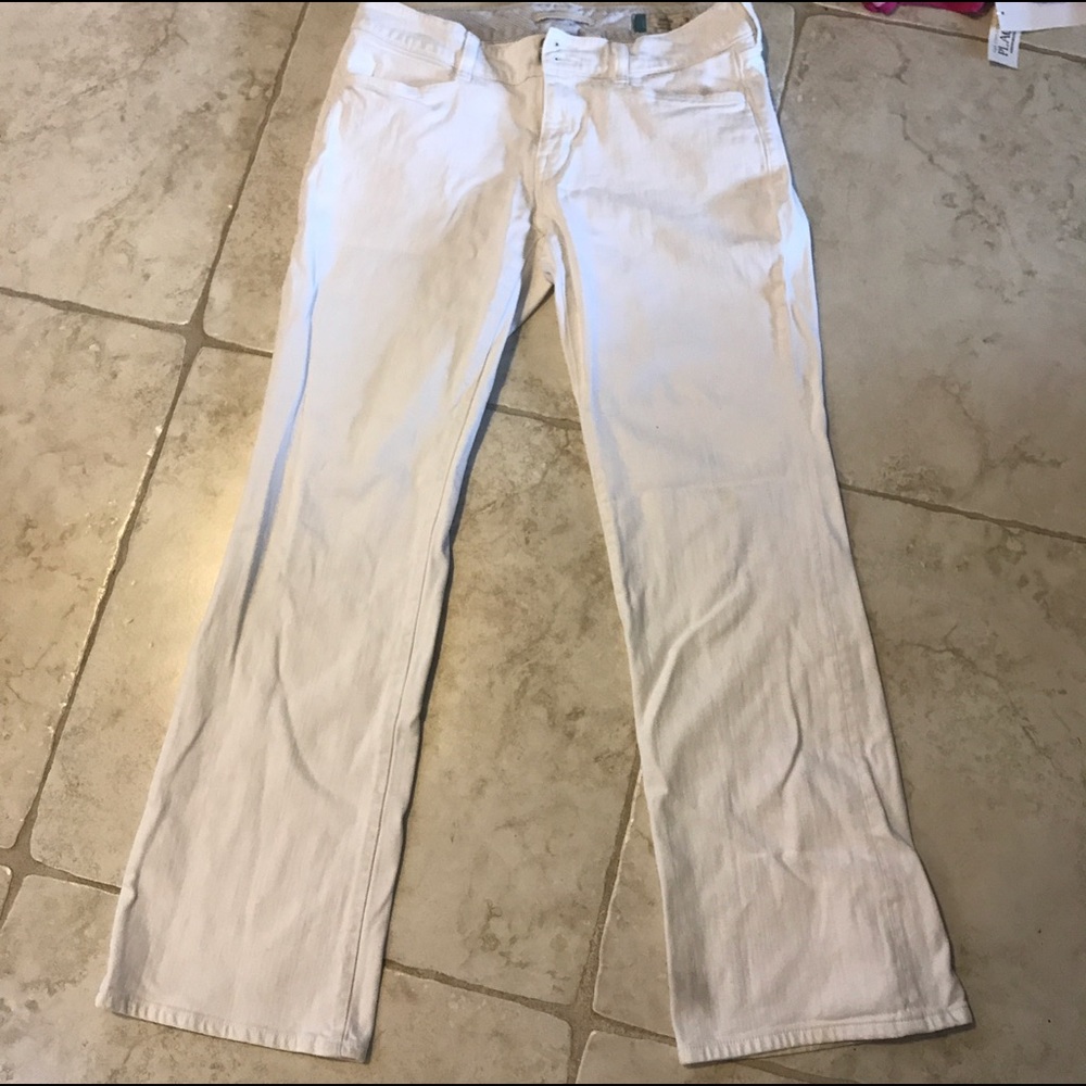 White bootcut jeans