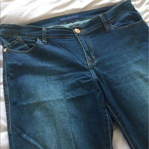 Super comfortable stretchy denim jeans!