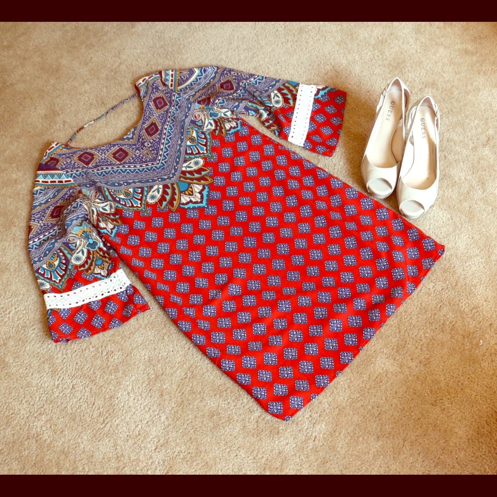 *SOLD* Shift Dress w/ Lace Cuffs