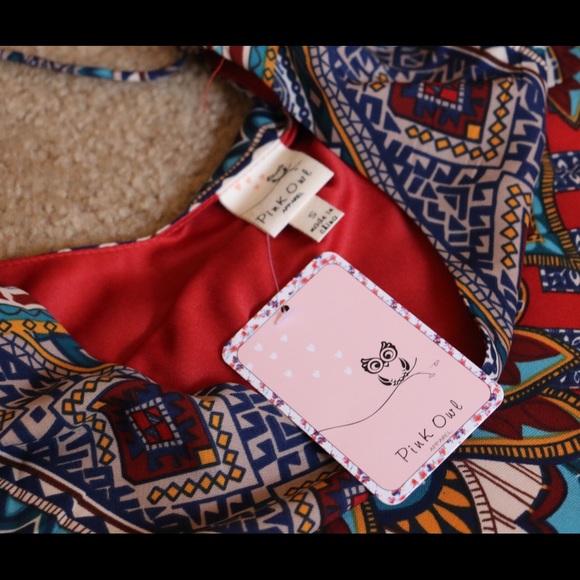 *SOLD* Shift Dress w/ Lace Cuffs - Picture 3 of 3