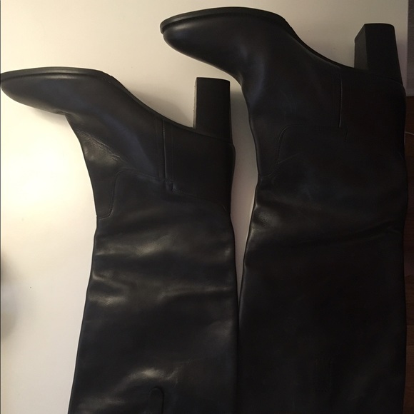 J Crew black leather boots, heels - Picture 1 of 4