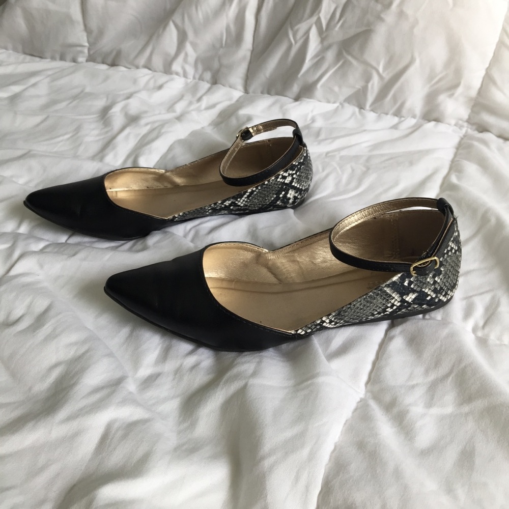Black snake print flats