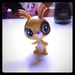 Yellow bunny with pink bow