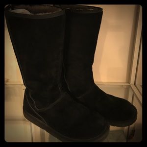 Ugg Back Zip Boots - Black, Size 10