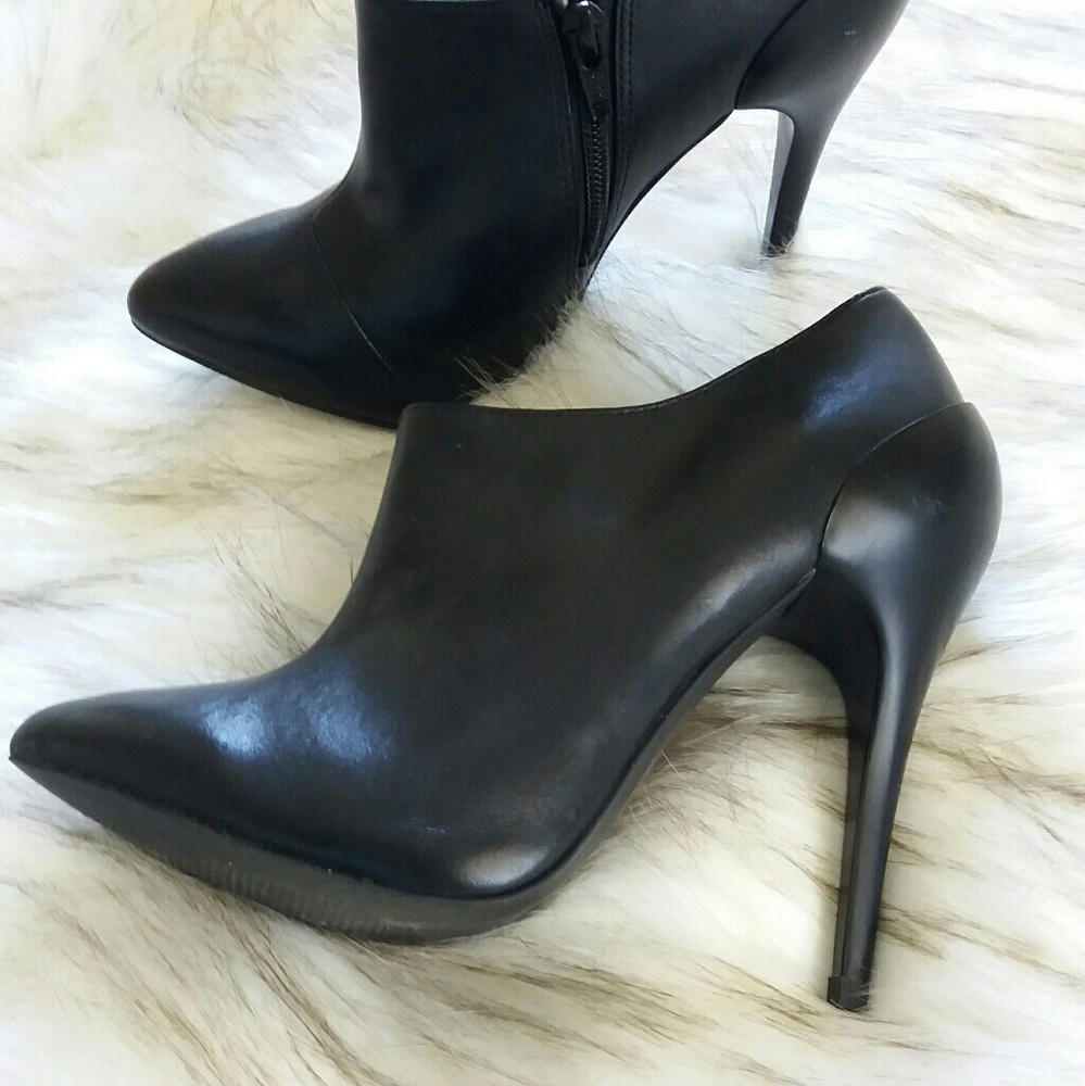 Stiletto bootie