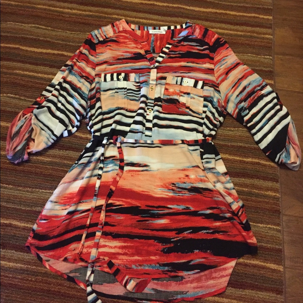 Super cute Calvin Klein tunic/top!