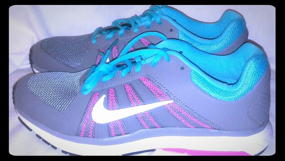 WOMAN'S DART 12 SIZE 10.5