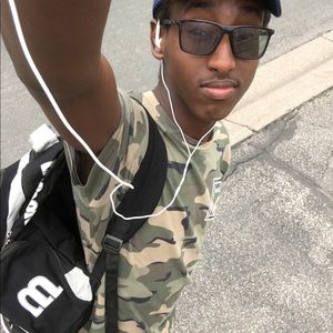 Meet your Posher, Amin