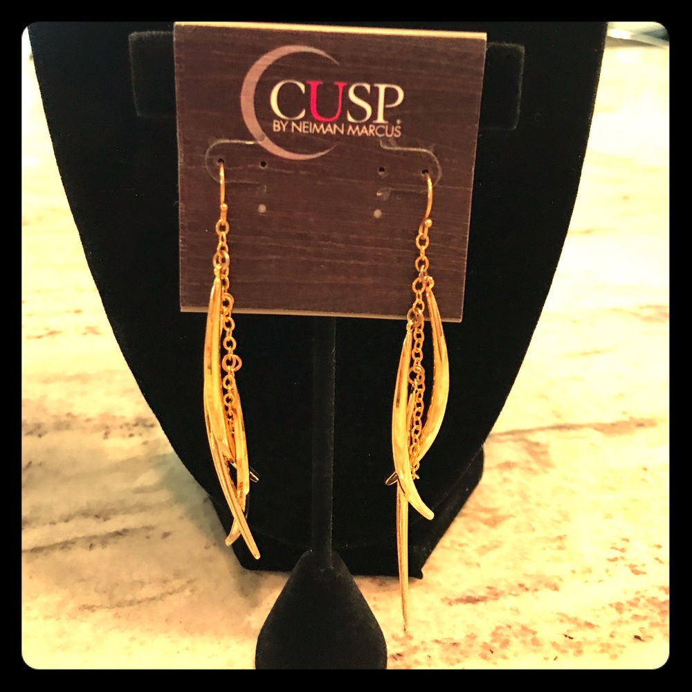 Gold dangle earrings