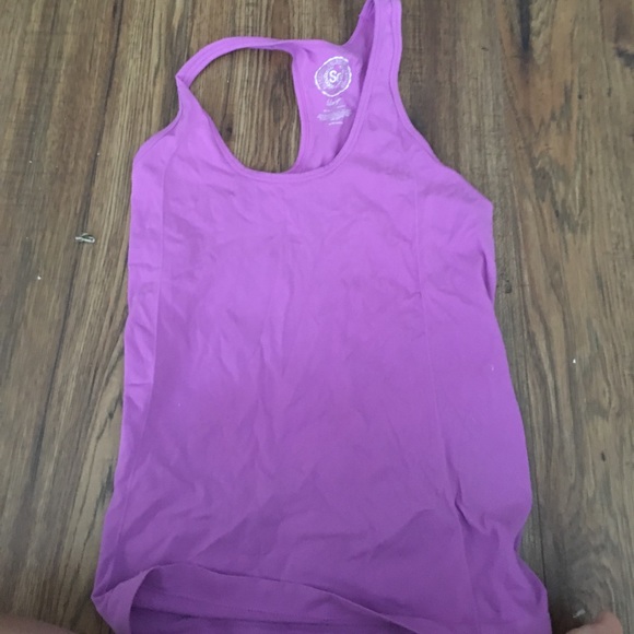 Workout Clothes - Picture 5 of 7