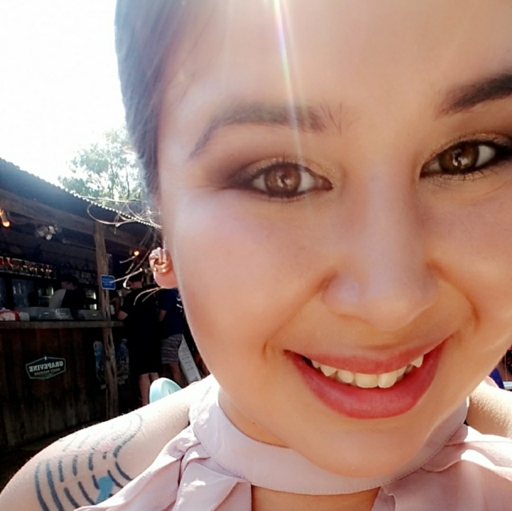 Meet your Posher, Tracy