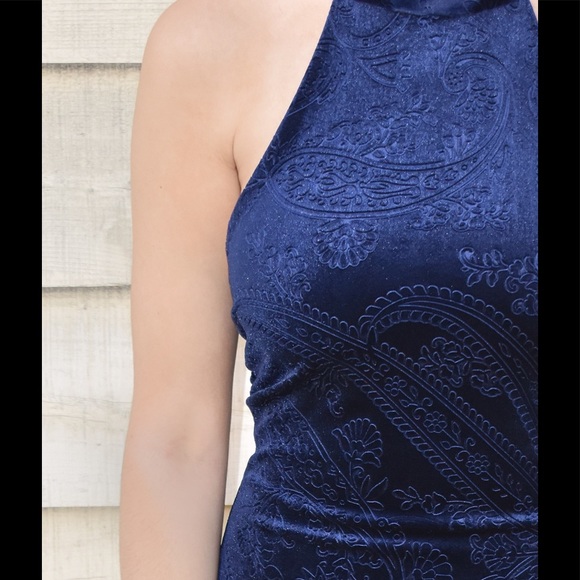 Blue Embossed Velvet Cocktail Party Holiday Dress - Picture 5 of 9