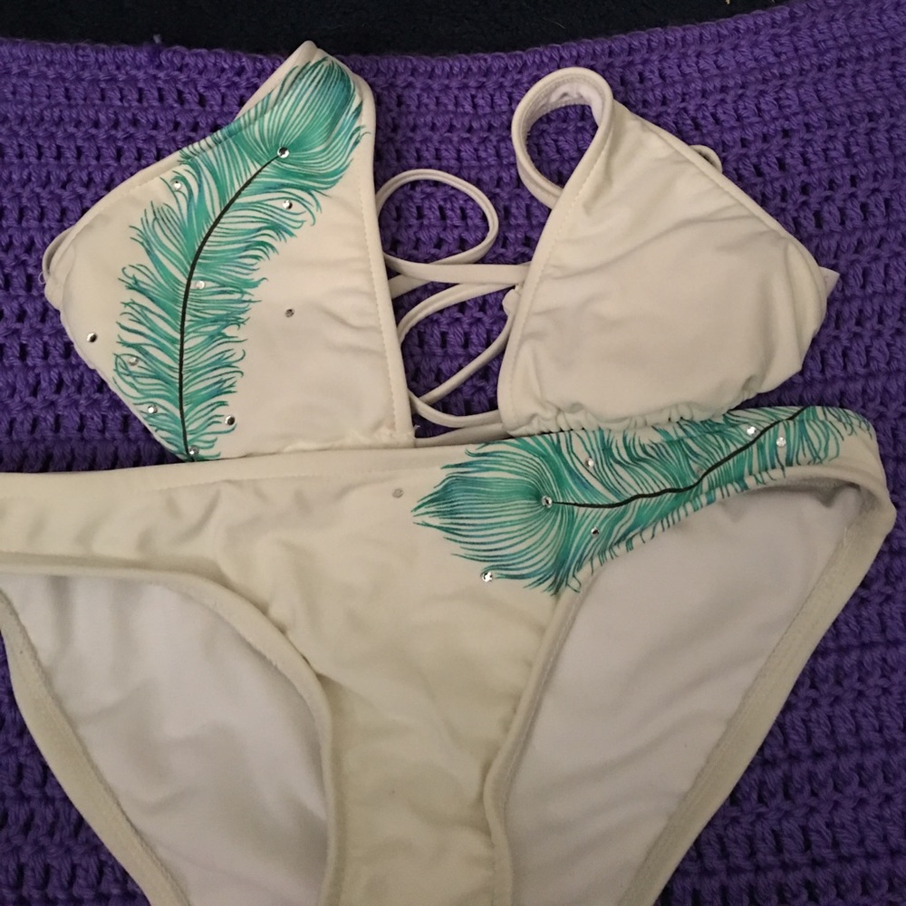 Beautiful 👙