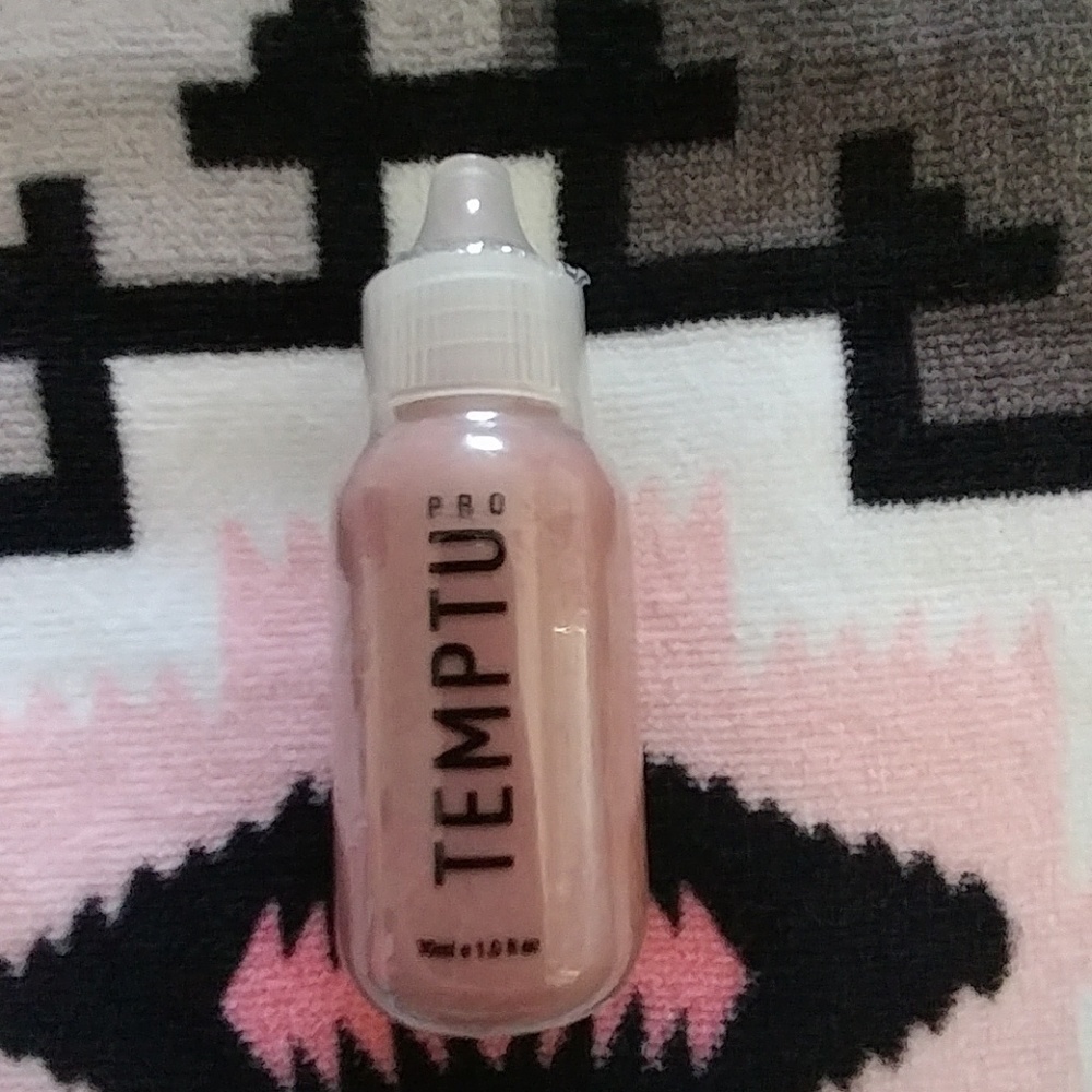 Temptu PRO Silicone Based Airbrush Blush #41 Plum