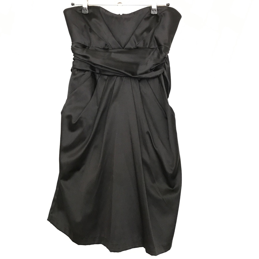 A black tube top dress