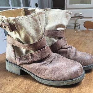 Roxy booties