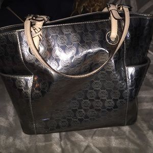 SILVER MICHAEL KORS PURSE !!🎀🎀