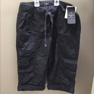 Brand-new gray Calvin Klein capris, size small