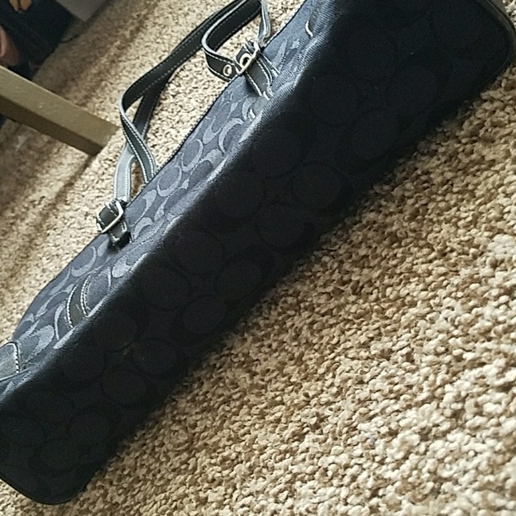 Authentic Coach tote - Picture 6 of 8