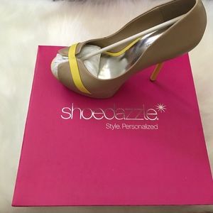 Shoedazzle Privy Nude size 8 brand NEW!