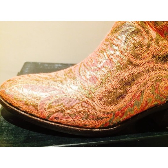 Anthropologie Festival Flat Bootie Orange Gold 6.5 - Picture 3 of 8