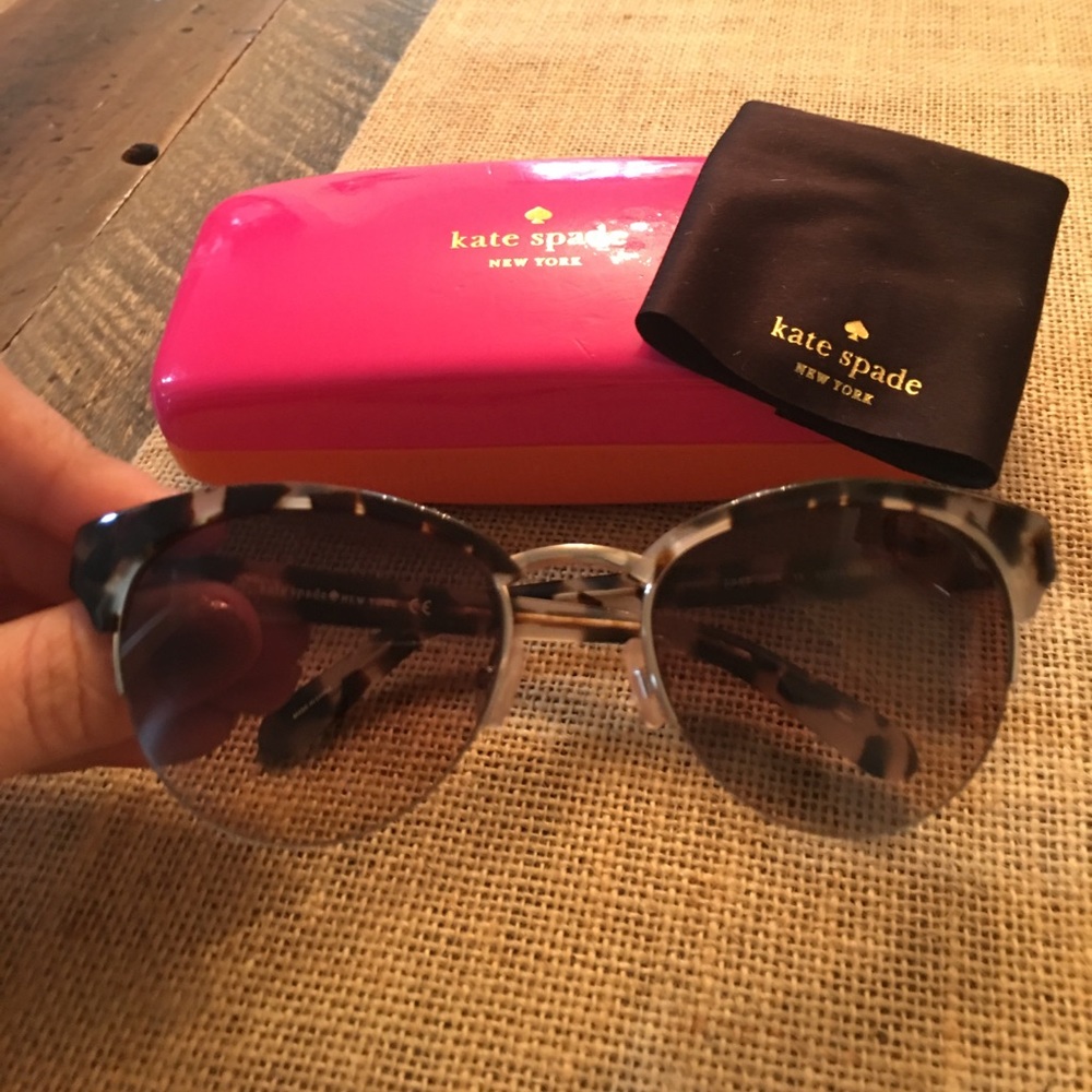 Kate Spade Tortoise Sunglasses with case