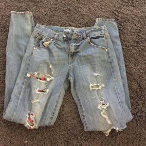 Woman boyfriend jeans