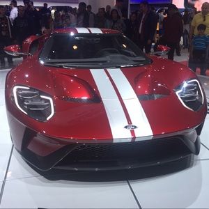 Meet your Posher, Avery