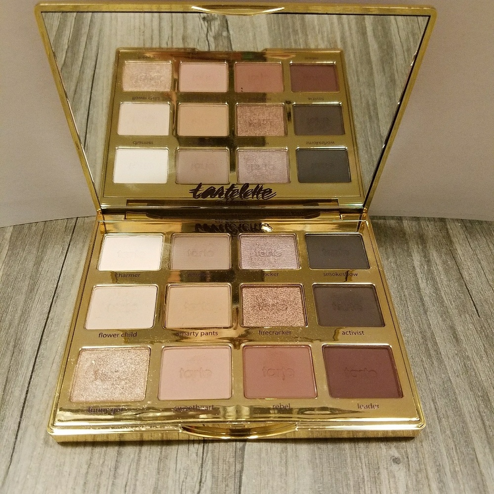 Tarte Cosmetics Tartelette in Bloom pallette