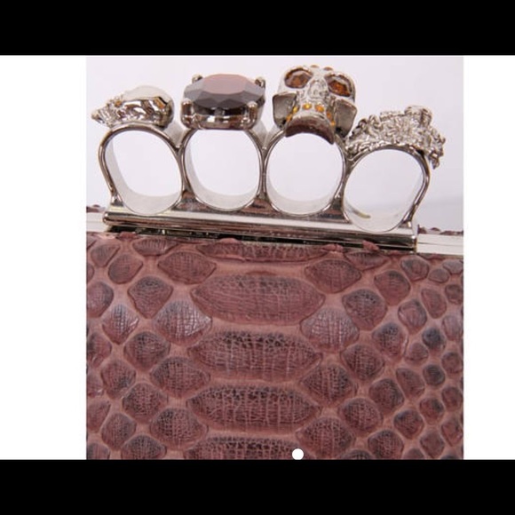 ALEXANDER MCQUEEN KNUCKLE VINTAGE CLUTCH - Picture 3 of 4