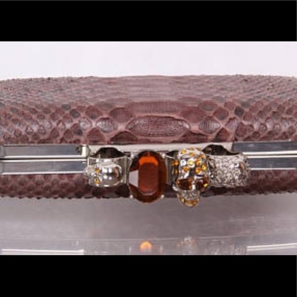 ALEXANDER MCQUEEN KNUCKLE VINTAGE CLUTCH - Picture 4 of 4