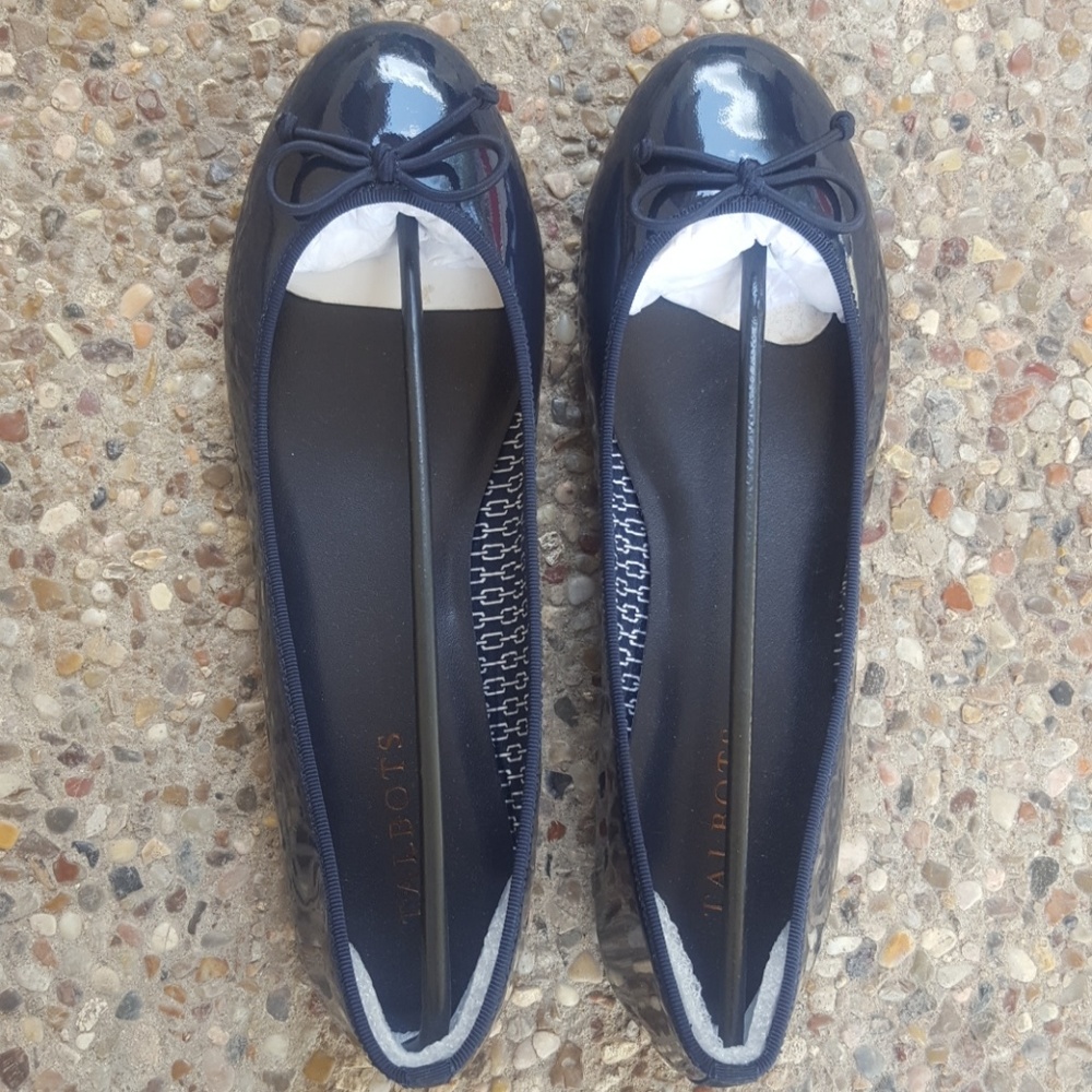 New Talbots flats size 8.5 M