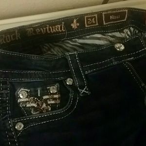 DO NOT BUY! HOLD FOR  @AMINAVOICE ONLY