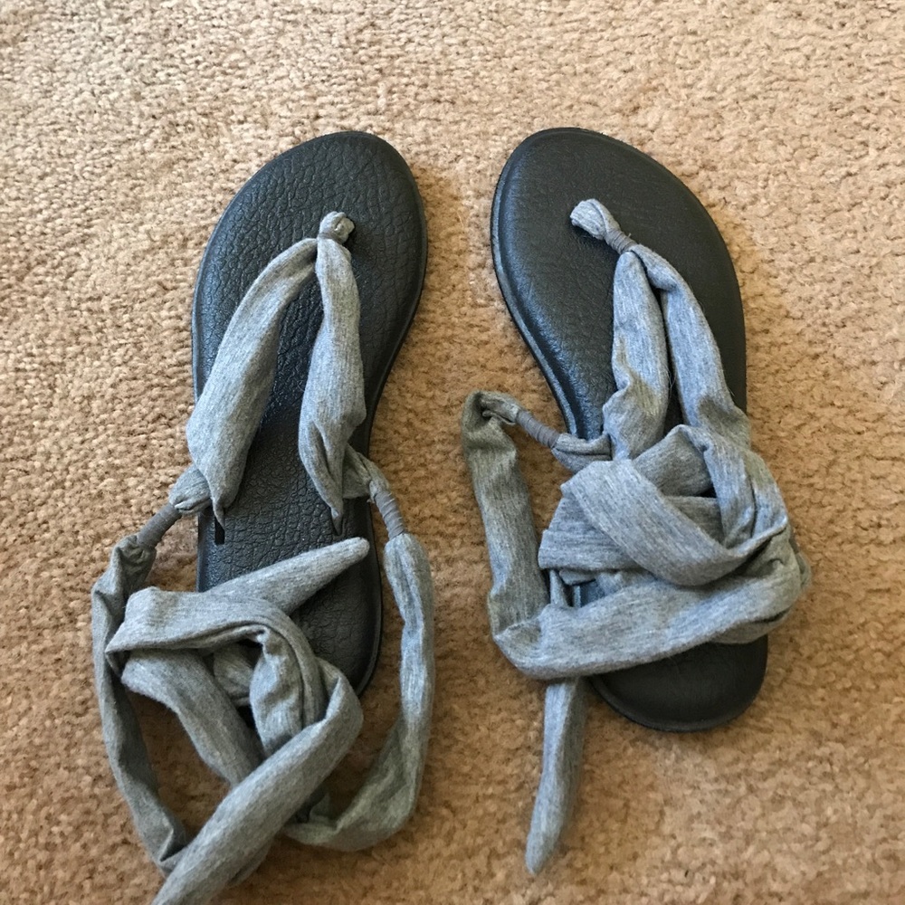Sanuk sandals 8